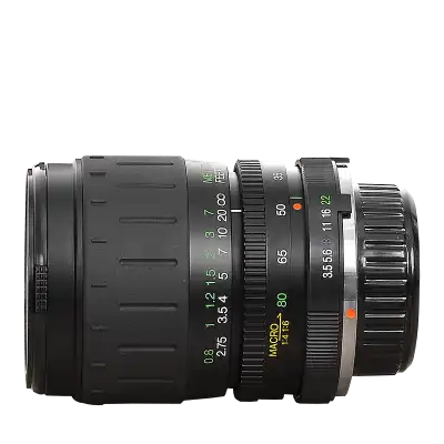 Cosina 28-80 f/3.5-5.6 makro (pre Minoltu)