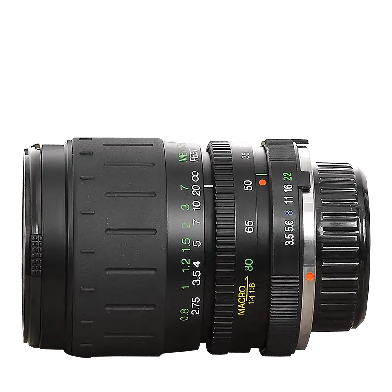 Cosina 28-80 f/3.5-5.6 makro (pre Minoltu)