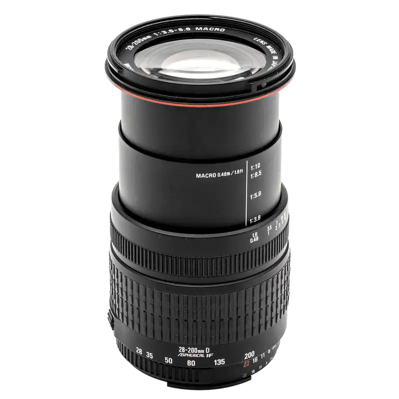 Sigma 28-200mm f/3.5-5.6 DG Macro (pre Nikon)