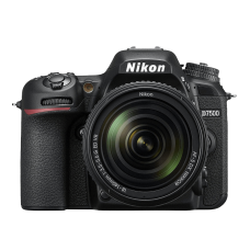 Nikon D7500 + NIKKOR 18-140