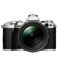 Olympus E-M5 Mark II + obj. 12-40mm
