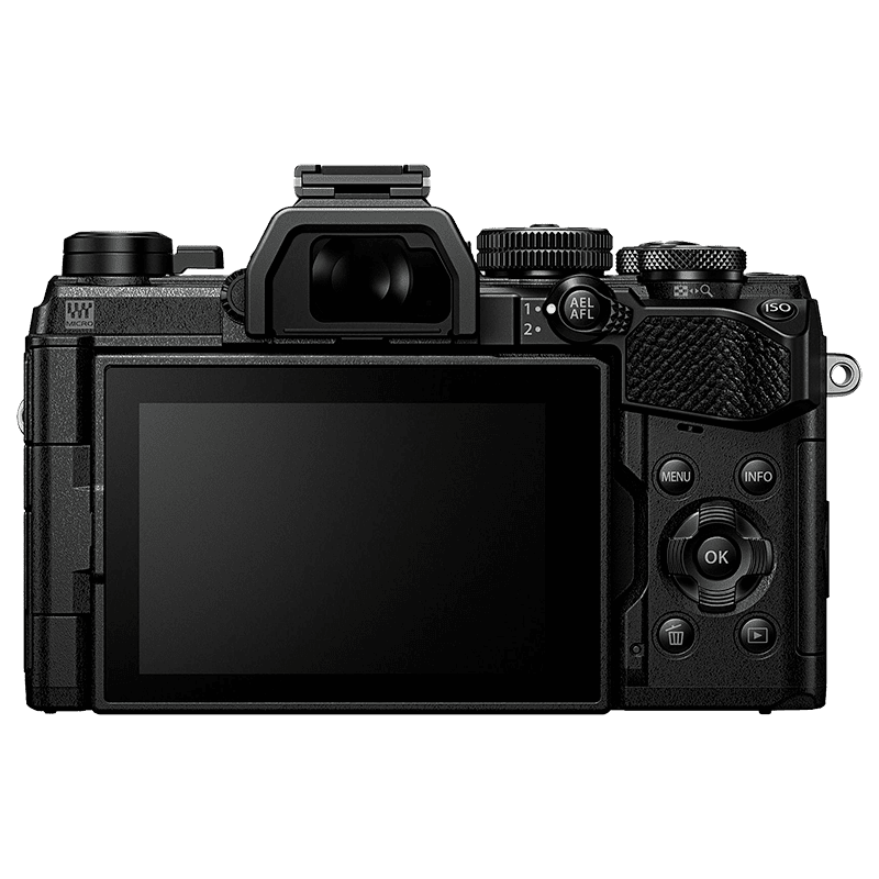 Olympus E-M5 Mark III + obj. 14-150mm EZ Olympus E-M5 Mark III + obj. 14-150mm EZ